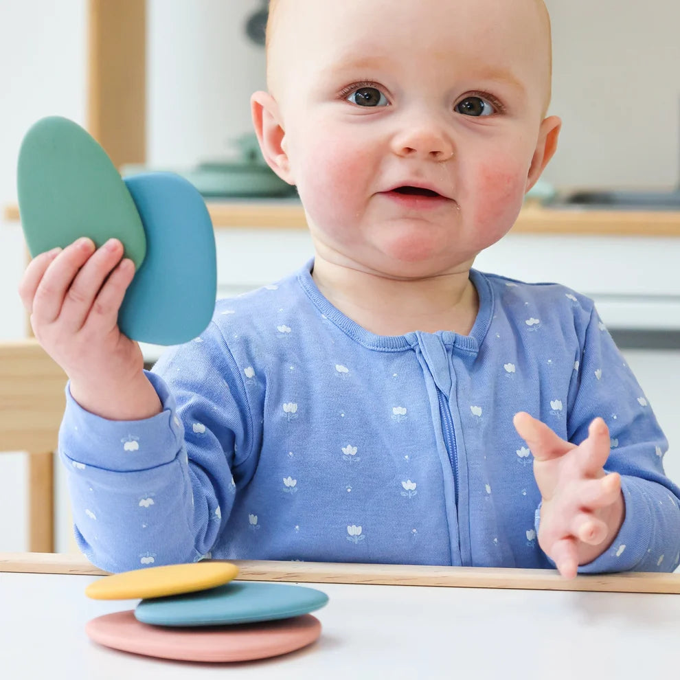 Ellor & Co Silicone Stacking Pebbles 8 Piece Set – Open-Ended Sensory & Balancing Toy