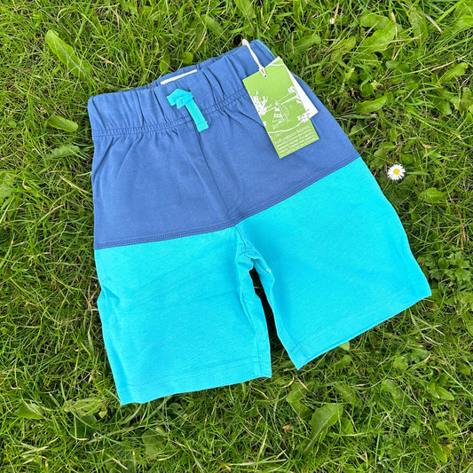 Colour block organic cotton kids shorts made from GOTS certified cotton