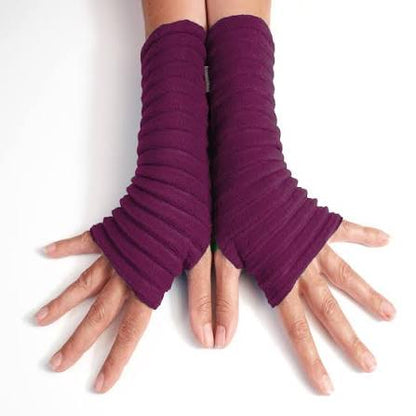 Wristees® Junior Wrist Warmers – Soft Fleecy Wrist Warmers for Children Aged 1–3, 4–6 & 7–11 Years
