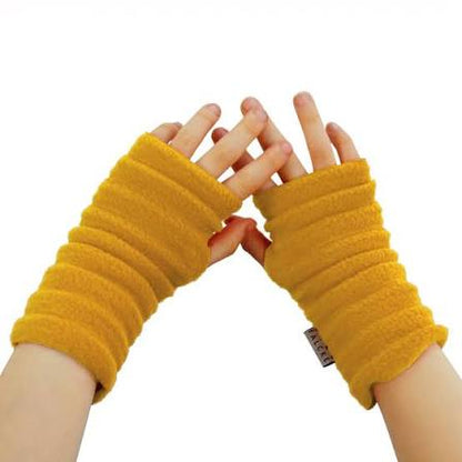 Wristees® Junior Wrist Warmers – Soft Fleecy Wrist Warmers for Children Aged 1–3, 4–6 & 7–11 Years