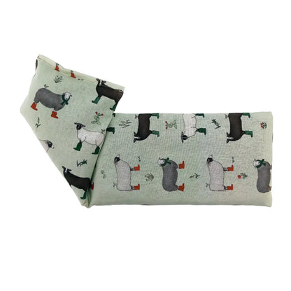 The Wheatbag Company English Lavender Wheat Bag – Handmade Microwave Heat Pack & Cooling Pad
